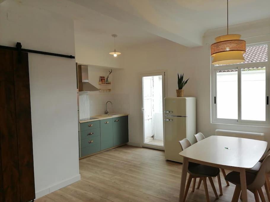 Apartamento Completamente Equipado Centro フェロル エクステリア 写真